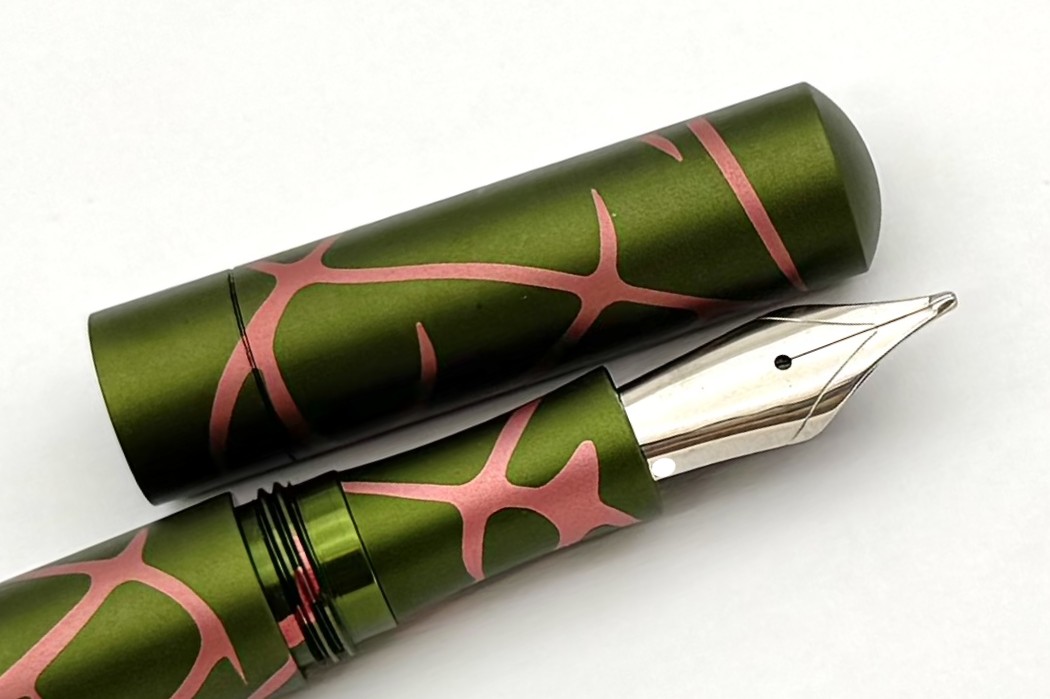 SchonDSGNAnodizedAluminumGreenSalmonSplashPocketSixFP_E